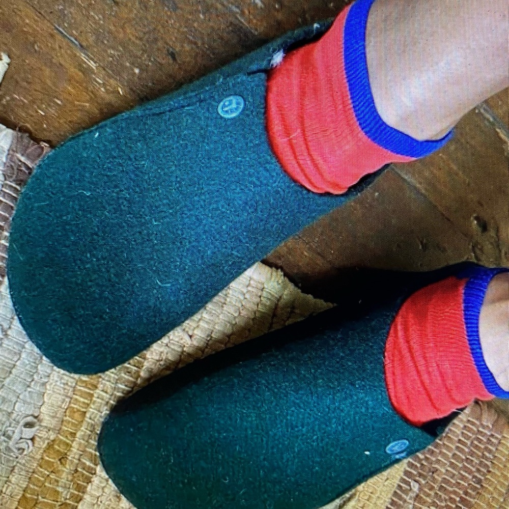 Wool Birkenstock’s green slip pons unisex
